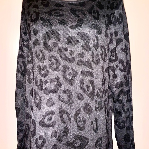 AGB Black and Gray Leopard Long Sleeve Dress - Picture 2 of 4